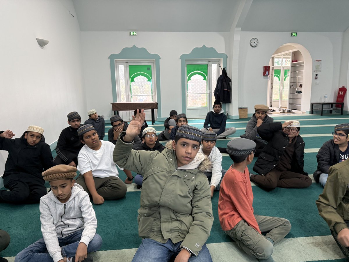umarjoya90's tweet photo. Atfal-ul-Ahmadiyya France – Weekly Class 🌙
Our Atfal learned about Islam, the Holy Quran, and Namaz today.
Alhamdulillah, their enthusiasm was inspiring. 
May Allah bless their learning.

#AtfalulAhmadiyya #Ahmadiyya #Islam #Quran #Namaz #Tarbiya https://t.co/UEpRbXPIhq