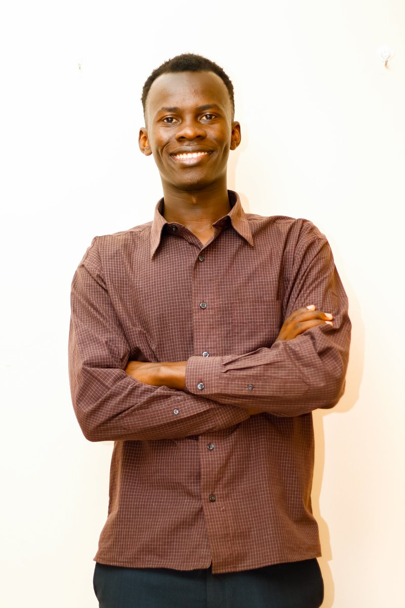 Code4jeph's tweet image. Hello I am Caleb Just turned 24 from Kenya i run a billion dollar company @bricklabsaiHQ 

Can i hire you?