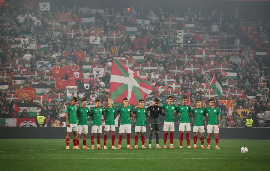 Iraultza1921's tweet photo. EUSKAL SELEKZIOAK OFIZIALTASUNA! https://t.co/QCHT7B2Les