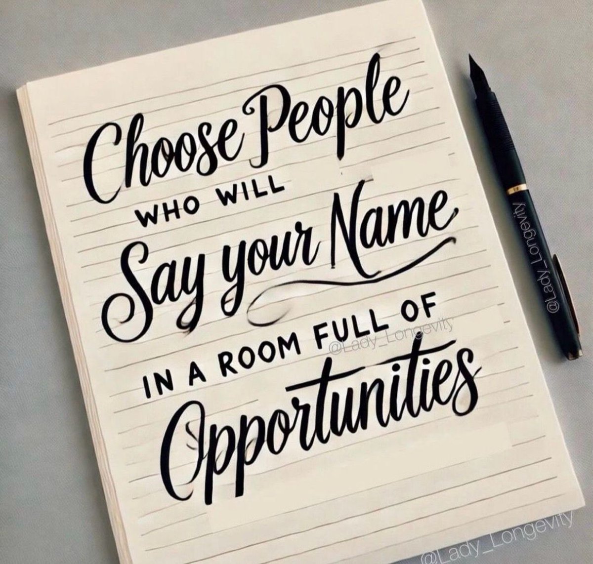 PitrixTech's tweet image. Want to grow your career? Look for these 3 signs in your network:

1️⃣ They uplift others&apos; successes 💬
2️⃣ They share opportunities freely 🤝
3️⃣ They get great feedback from those around them ⭐
Connect with the right people🚀 #Networking #CareerGrowth #Success #Mentorship
