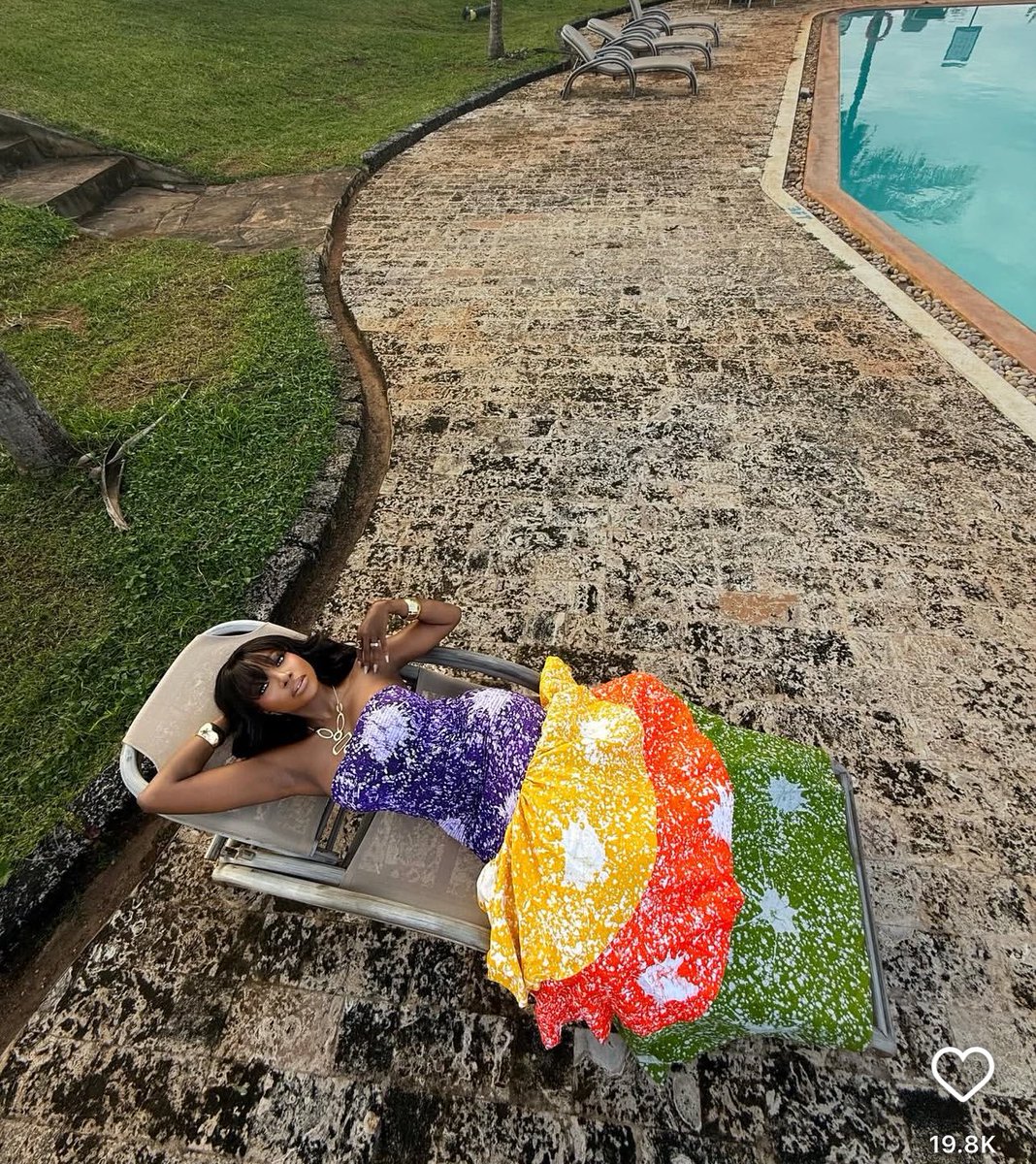 ODUNMADEIT's tweet image. I love gorgeous outfits so much 😍❤️💜