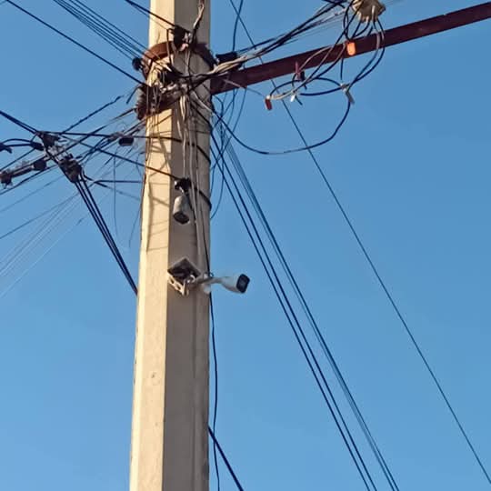 Tamaulipasrtc1's tweet photo. EN DÍAS RECIENTES ELEMENTOS DE LA #GUARDIA_ESTATAL ASEGURARON CÁMARAS DE VIDEO VIGILANCIA UTILIZADAS POR L4CR45 DEL CDG PARA ÉL HALCONEO EN #VALLE_HERMOSO #TAMAULIPAS #MÉXICO 🇲🇽 https://t.co/ZwkS88SABY