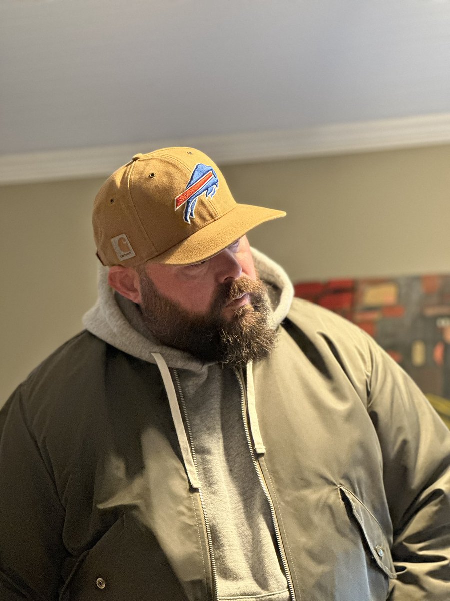 DavidLaneDesign's tweet image. I am definitely not a sneaker head, but these @newbalance collabs with Action Bronson are just fantastic. #gobills