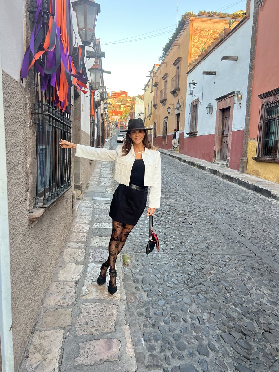 LuParker's tweet photo. When in Mexico...
#rivieramaya #sanmiguel #chableyucatan #travel #hat #newadventures https://t.co/5WK9Jw0BNg