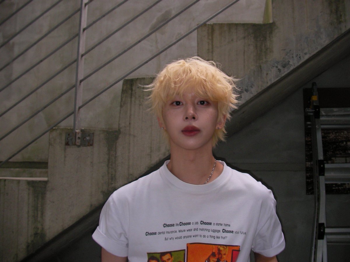 yoonminetic's tweet photo. 비하인드컷 https://t.co/gkfE9I8uzj