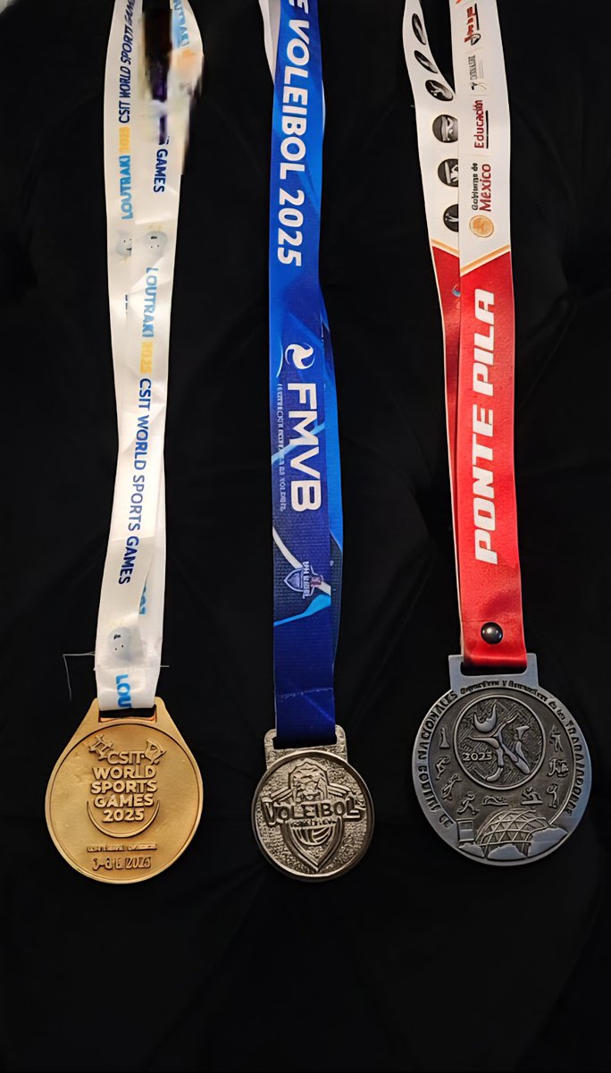 Un gran año! ❤️🥇 ORO en el Campeonato Mundial de Trabajadores en Grecia. 🥈 PLATA en el prestigioso Festival Máster de Voleibol. 🥈 PLATA en los Juegos Nacionales de trabajadores <a href="/pati_INMUNE/">Eva Patricia Rosales</a> Constructora Mojica