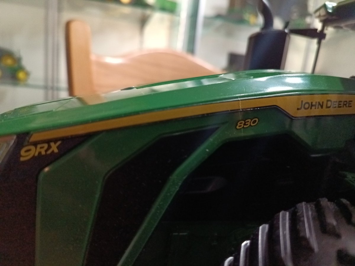 PSliepen's tweet image. Ja het is echt groot #bigboystoys #miniaturen #farmtoys #kinze #JohnDeere