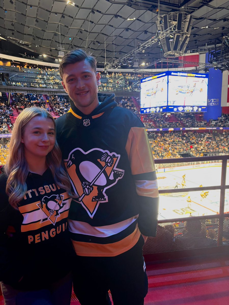 An unforgettable day! 

3am start to get to Stockholm in time for the Pens game. An unbelievable game, seeing Geno and Crosby score live is true core memories 🤍🤍