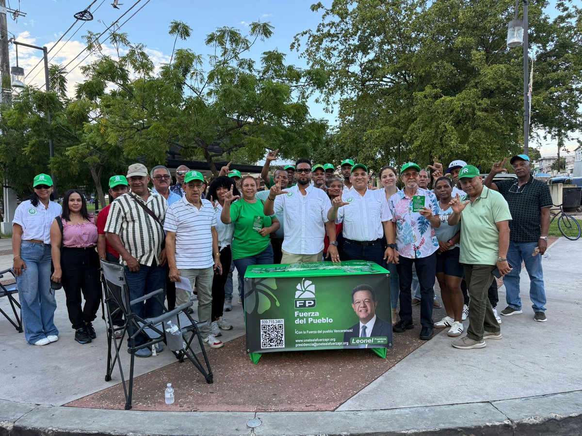 l_pumarol's tweet image. En San Juan Puerto Rico estamos activo con la Fuerza del Pueblo @alvaronunezp23 @Henry02132303