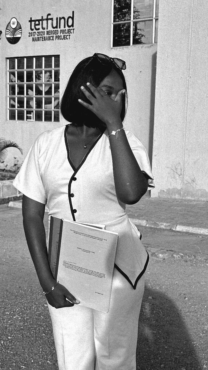 Soft_DML's tweet image. Examiner:tell me about your work
Me: sir I made this two piece I’m wearing 😂❤️