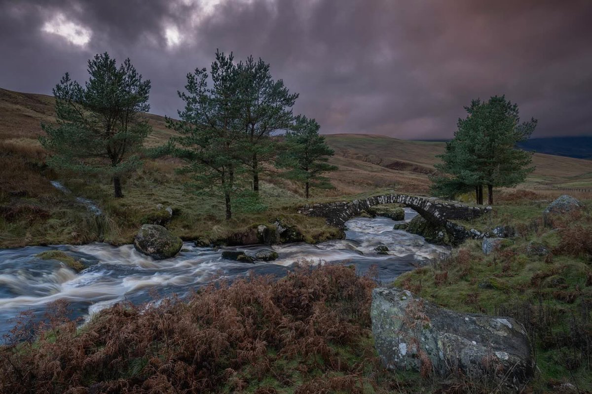 CHPhotography15's tweet photo. Had the pleasure of photographing this scene at sunset. Yes! It’s a real Stone bridge in Scotland. If you know, you know…

#BloodOfMyBlood #Outlander #Outlander
#OutlanderStarz #OutlanderSeries #OutlanderFans #OutlanderCommunity #OutlanderPrequel 
#HighlandHistory #Scotland https://t.co/aoBADXstFU