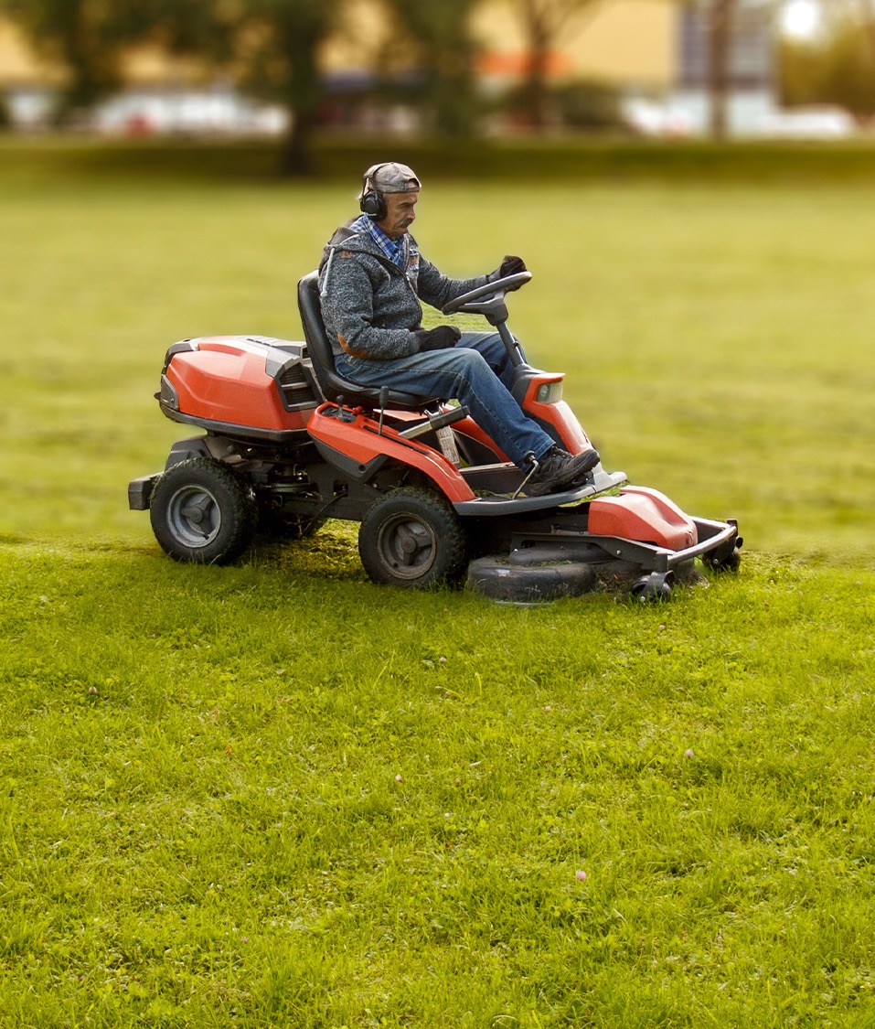 tweetsforpride's tweet image. Are you a #militaryveteran or person with a #disability in search of employment? We’re hiring for grounds maintenance roles throughout California!
🌱 Join our team: loom.ly/RAIqQmU