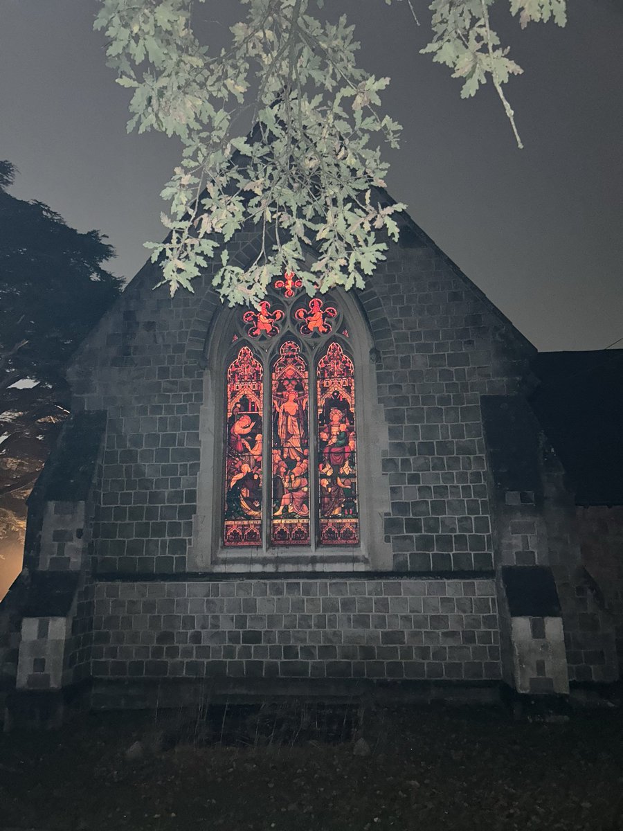 Alisa235's tweet photo. Beautiful St Michael’s Church Camberley at night. https://t.co/6FoBCIOyCQ