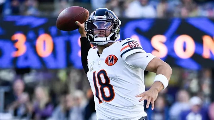 PBSportstalks's tweet image. #calebwilliams is not a starting #nfl Quarterback 

Sorry- he is regressing. 
#dabears 
#USC