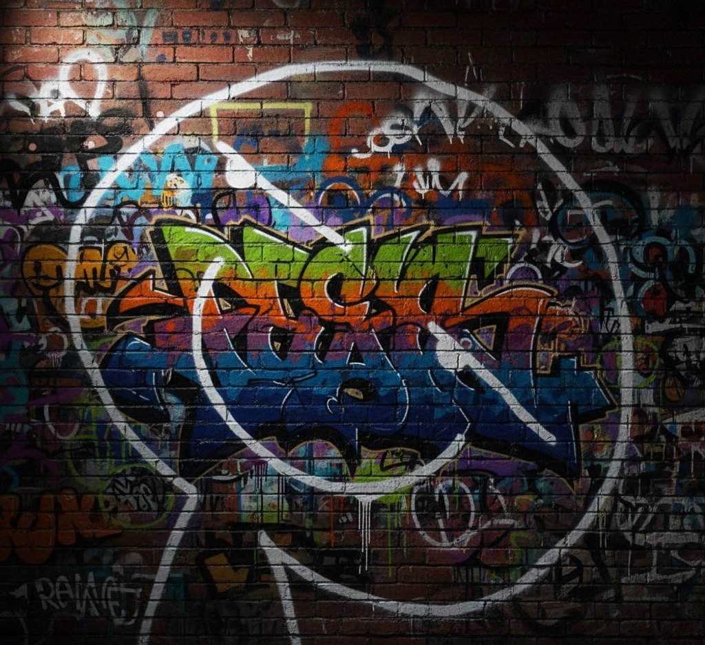 Delinitor8's tweet image. The next cycle is being shaped by builders who combine creativity with real utility
A few worth paying attention to

@ChimpersHQ is evolving far beyond its origins as a 5555-piece NFT collection. The Chimpverse now spans digital lore, physical collectibles with NFC links and a…