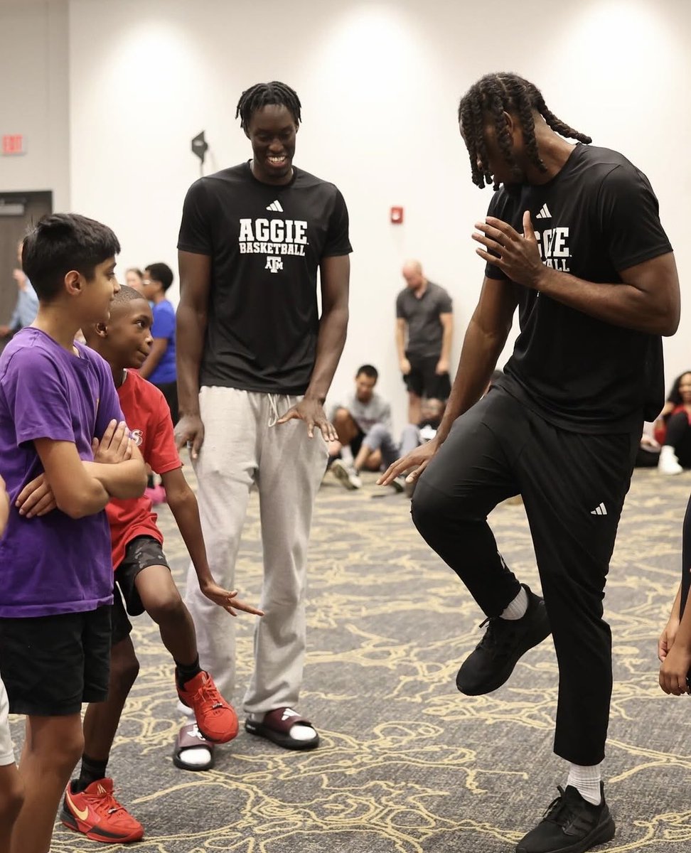 aggiembk's tweet image. Chills.

#MarcelMode