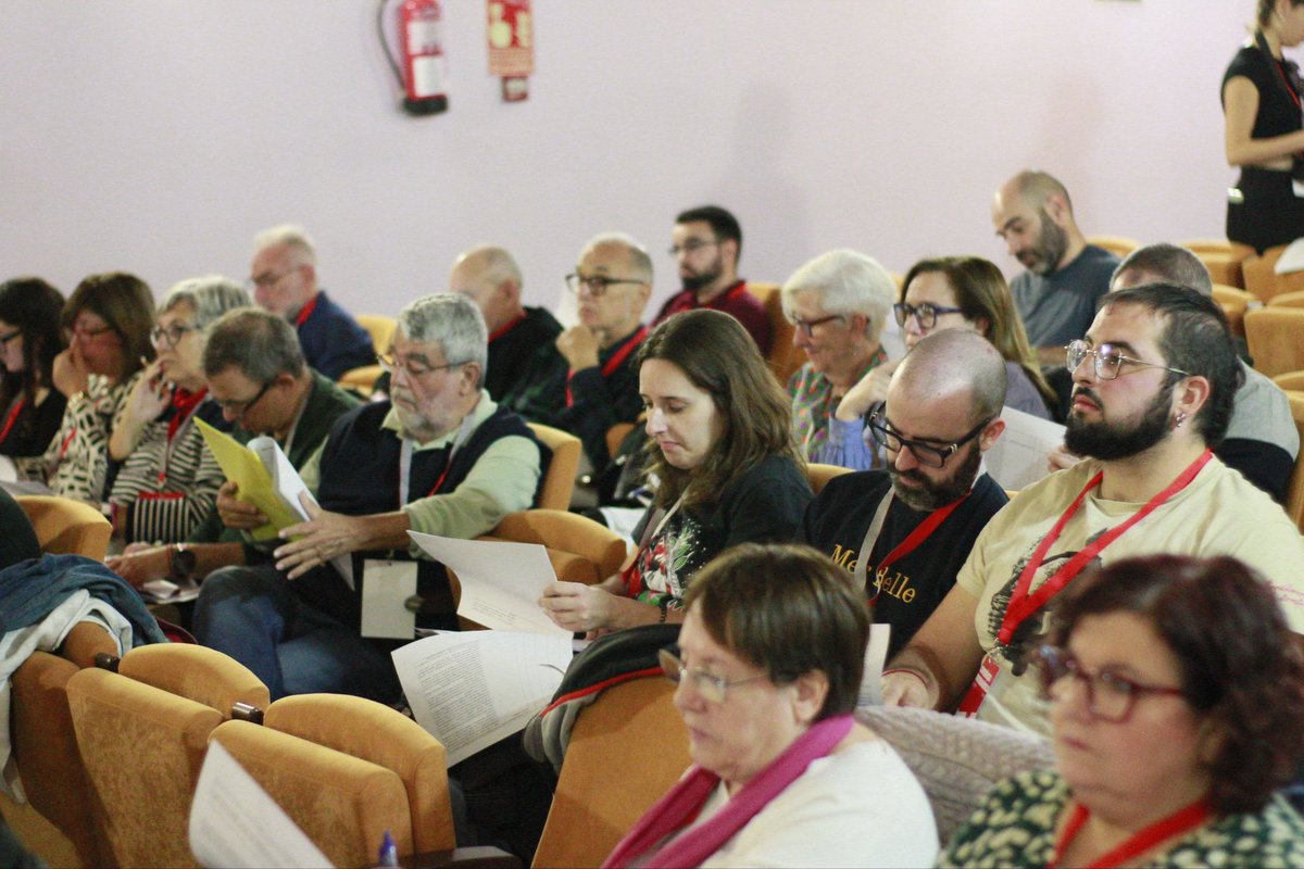 eupvontinyent's tweet photo. Hem participat en la Conferència Programàtica d’EUPV per seguir avançant en drets, llibertats i serveis públics de qualitat.

Des d’Esquerra Unida Ontinyent continuem treballant amb força per dignificar el nostre poble! ✊🔻 https://t.co/H8JgiyzgrG