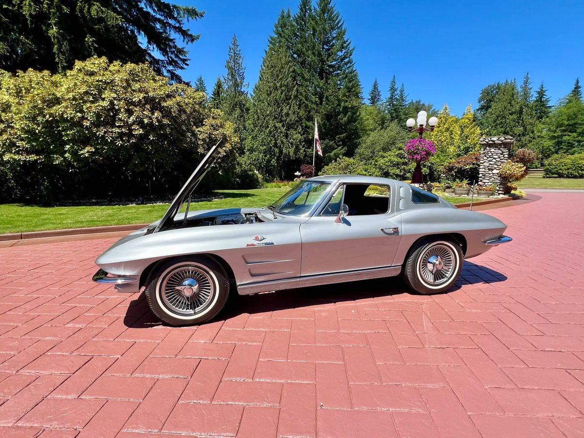 HemmingsNews's tweet photo. This 1963 Corvette Z06 Split-Window Coupe in Sebring Silver packs a fuel-injected 327 and represents the pinnacle of mid-century American performance.

Available Now https://t.co/j9L1iU6A8f

#Hemmings #CorvetteZ06 #SplitWindow #C2Corvette #AmericanIcon https://t.co/FXoG9HT0Vq