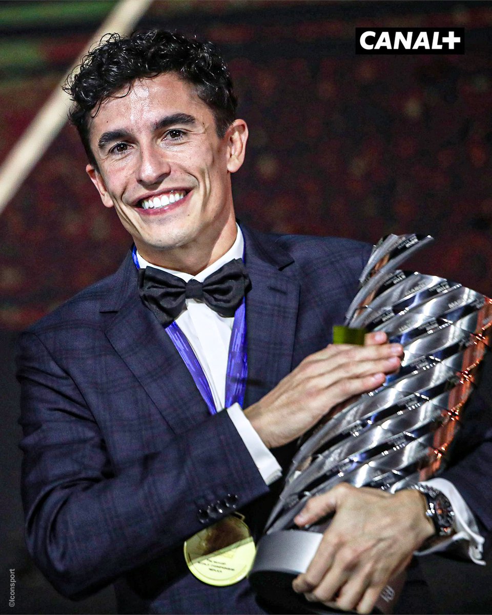 CanalplusMotoGP's tweet photo. Bilan de la cérémonie de fin de saison 2025 :

🏆 Pilote de l’année : Marc Márquez 🇪🇸
🏍️ Constructeur de l’année : Ducati 🇮🇹
🔝 Meilleure équipe : Ducati Lenovo Team 🇮🇹
⚡️ Dépassement de la saison : Marc Márquez (Austin) 🇪🇸
⏱️ Plus de poles : Marc Márquez (8) 🇪🇸
🏁 Meilleure équipe indépendante : Gresini Ducati 🇮🇹
🥇 Meilleur pilote d’une équipe indépendante : Álex Márquez 🇪🇸
👶🏻 Rookie de l’année : Fermín Aldeguer 🇪🇸
🚙 Trophée BMW M : Marc Márquez 🇪🇸

#MotoGPAwards25 #MotoGP