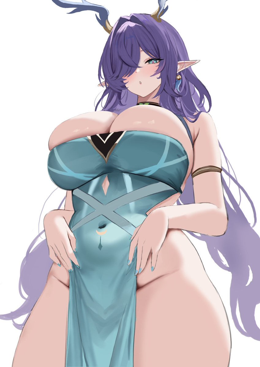 So strange. Her dresses seem to keep shrinking on the priestess.

#SeductiveSunday
#LewdRP
#MVRP
