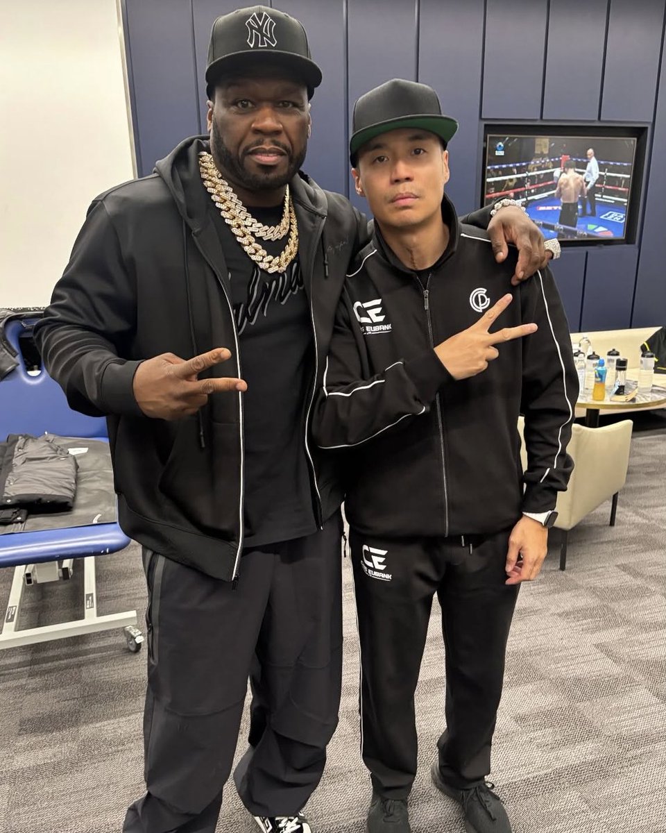 50 Cent &amp; Mr Wong at the Eubank vs Benn fight last night 🇬🇧🇺🇸