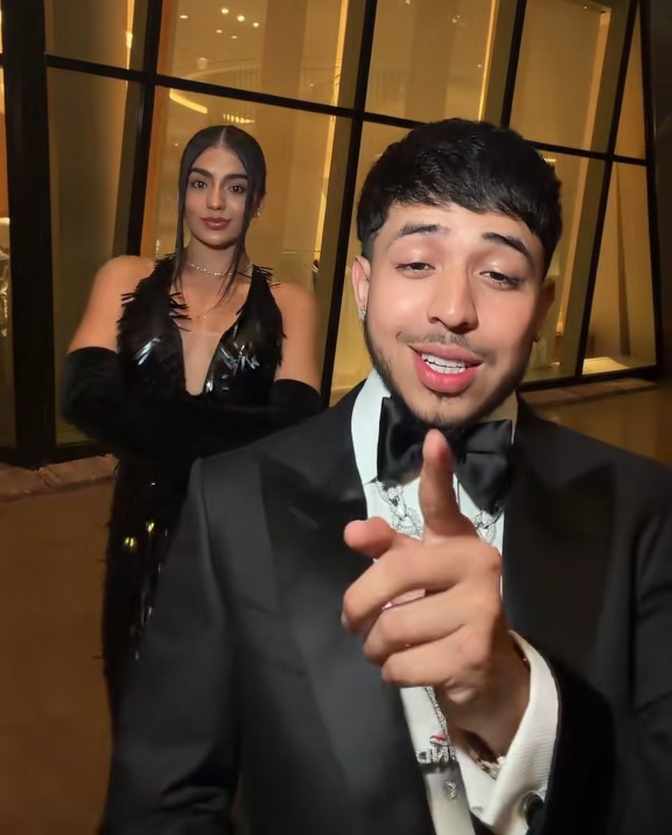 JAJAJAAJAJAJAJAJA los usaron de marketingplay Luisa tiene novio 😭😭😭😭😭😭