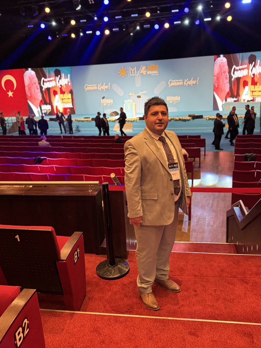 Bügün İstanbul kongre merkezinde gerçekleşen İyi parti İstanbul İl kongresinde İl başkanlığına seçilen SN.YÜCEL COŞKUN başkanımızı tebrik ederim.
İyi parti İstanbul İl yönetim kurulu üyeliği ve üst kurul delegeliğine beni layık gören kıymetli İl başkanıma teşekkür ediyorum.