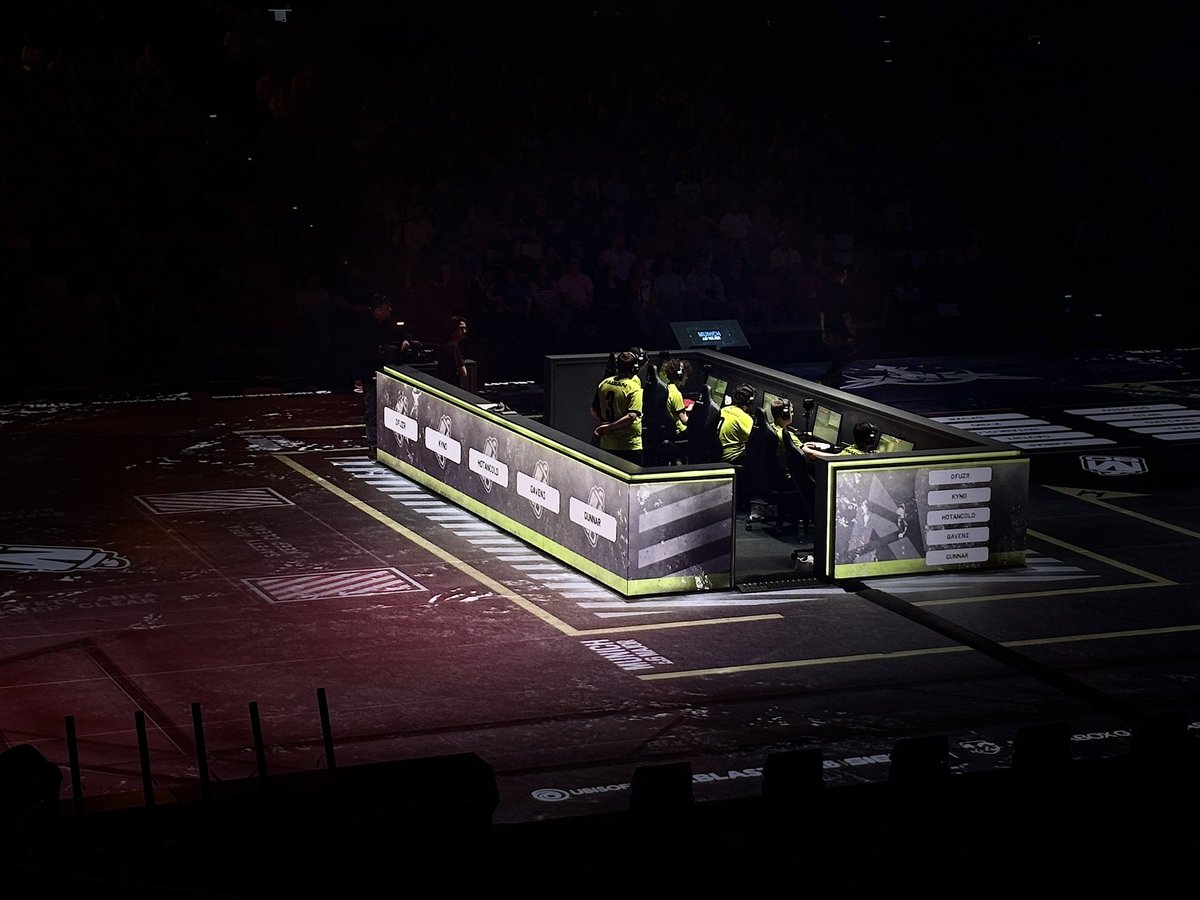 In the spotlight 🌩️ 

<a href="/M80gg/">M80 💣</a>