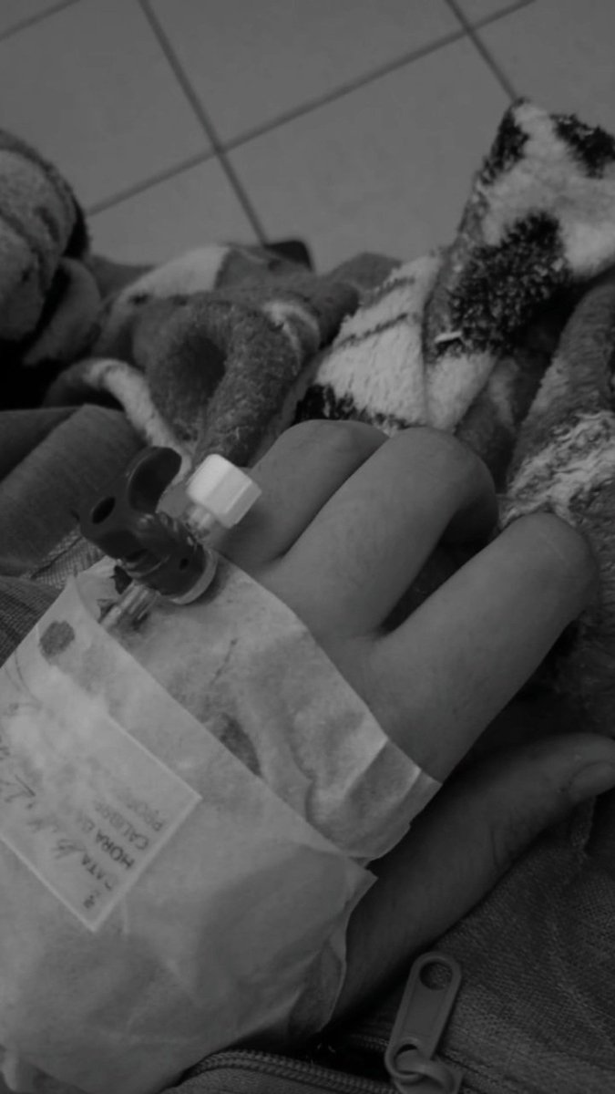 little duck 🥀 tweet media