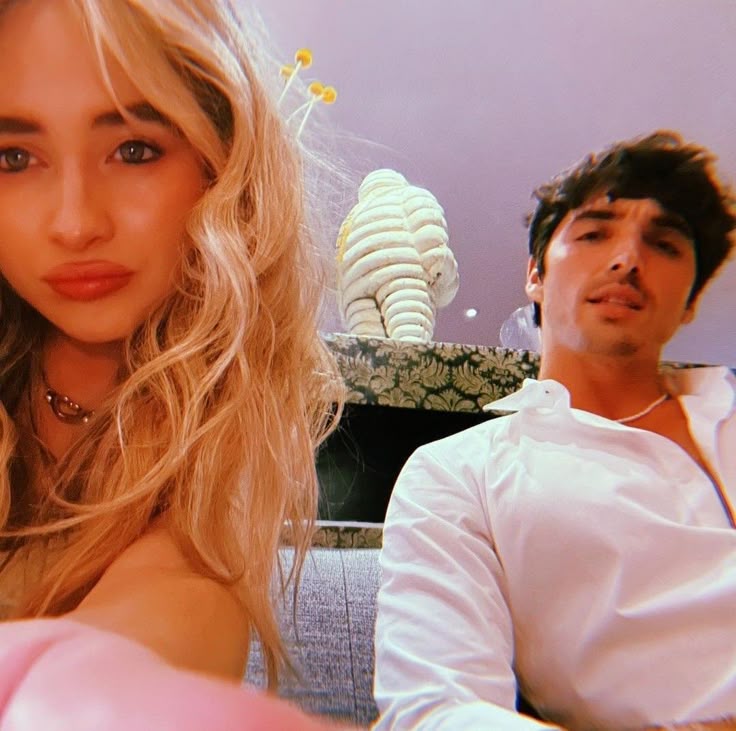 jieunbrina's tweet image. hasta que no me confirmen nada voy a pensar que estos dos son rapunzel y flynn/eugene