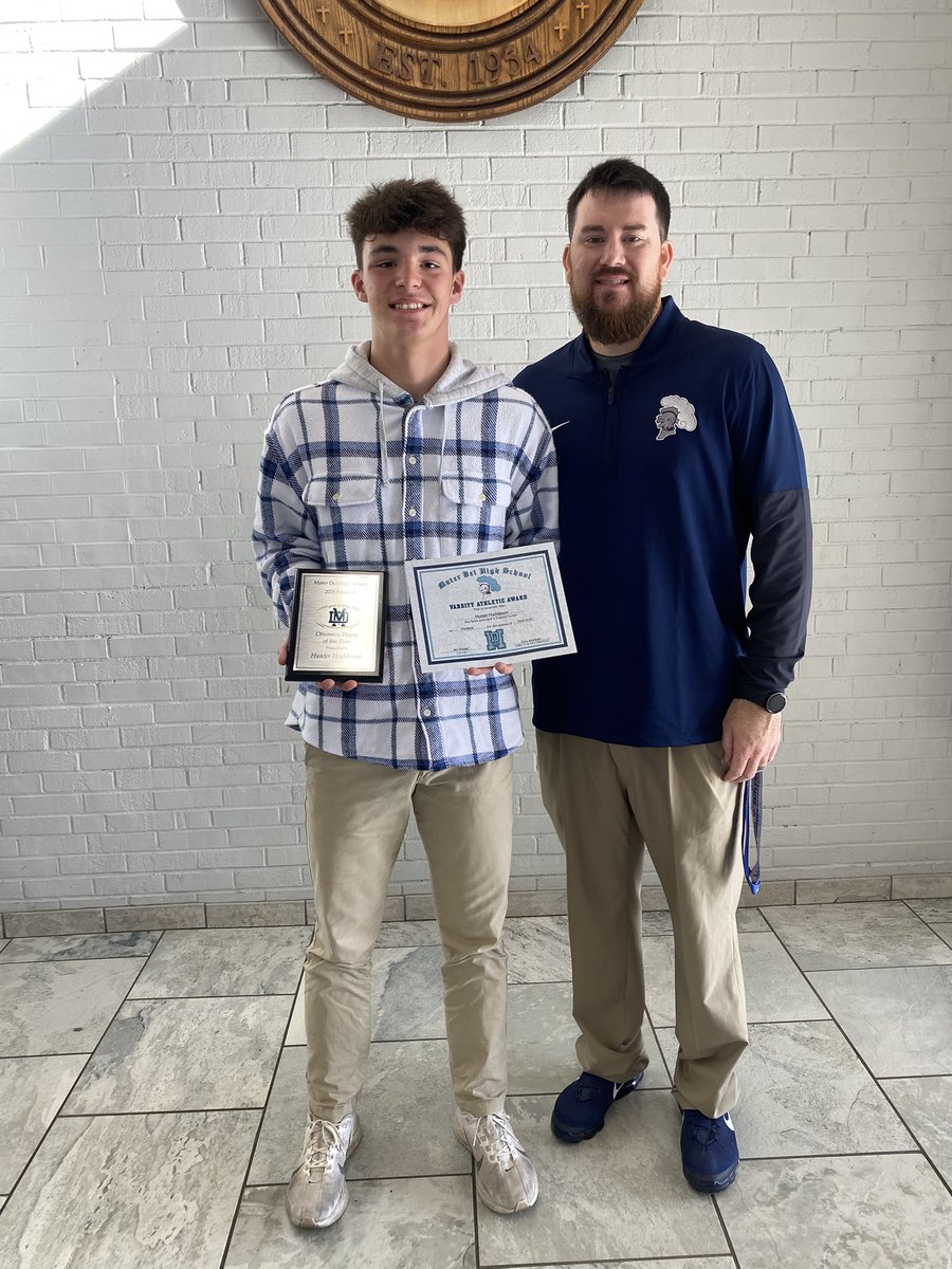 Blessed to be receive my first varsity letter and receive Offensive Player of the Year! <a href="/CoachTD_Durham/">Trevor Durham</a> <a href="/JPRockMO/">JP Rock</a> <a href="/Bryan_Ault/">Bryan Ault - Midwest Scout</a> <a href="/SoWestILHSSport/">Southwestern Illinois Sports</a> <a href="/AllenTrieu/">Allen Trieu</a> <a href="/EDGYTIM/">Timothy “EDGYTIM” OHalloran</a> <a href="/earlaustinjr/">Earl Austin Jr.</a> <a href="/PrepRedzoneIL/">Prep Redzone Illinois</a> <a href="/pHalfacre_STL/">Paul Halfacre</a> <a href="/CoachBigPete/">Peter "Coach Big Pete" Leinweber</a> <a href="/deuceandabuse/">Darren Kinnard</a> <a href="/RRSportsCentral/">River Radio Sports Central</a> <a href="/Sports4Illinois/">Illinois Sports Updates</a>