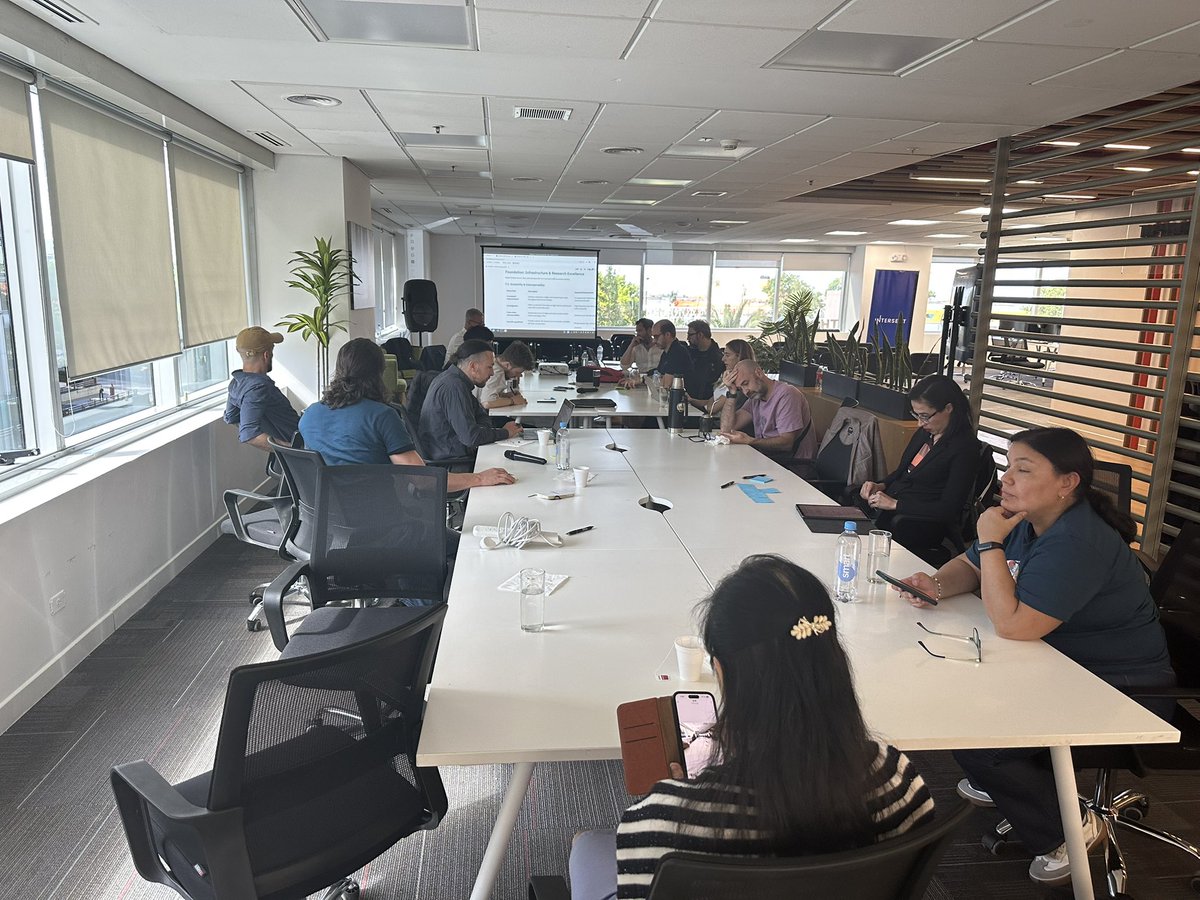 otaviolima's tweet image. BREAKING: Cardano Strategy 2030 workshop by @IntersectCPC @IntersectMBO at @InputOutputHK Argentina 🇦🇷