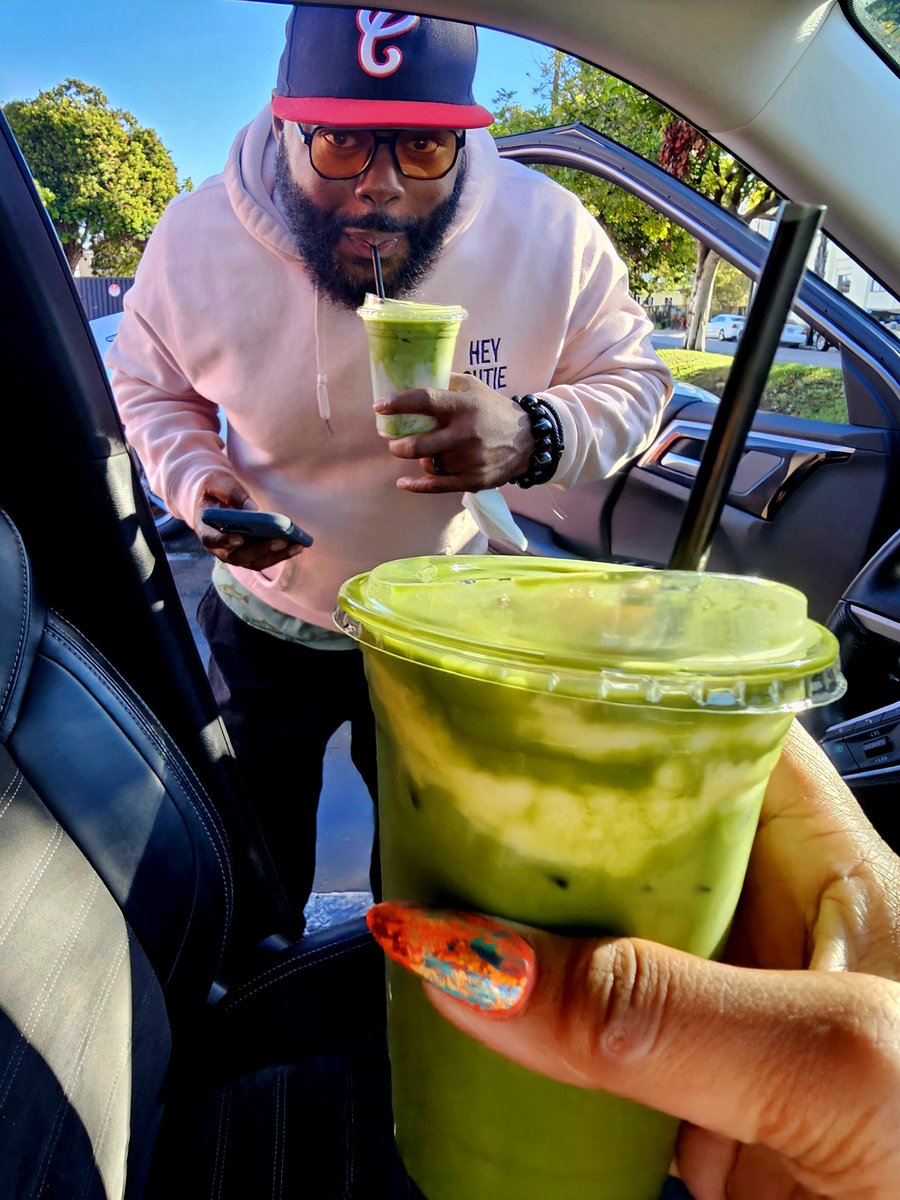 Afro.Beer.Chick tweet media