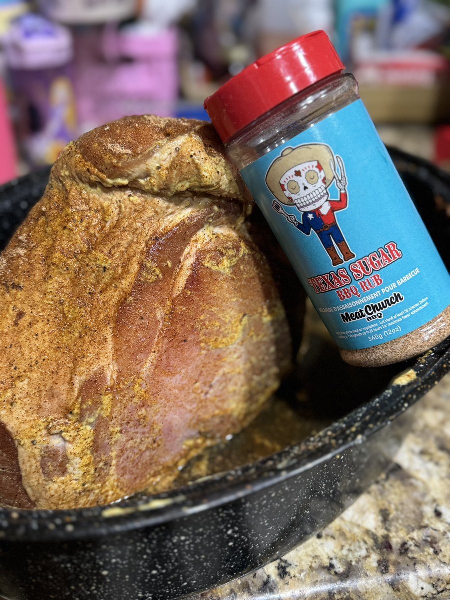 MathiasJSaltier's tweet image. Time to get dinner started! Double smoked ham with some @MeatChurch Church BBQ texas sugar. Going on the @TraegerGrills pro 34. 

#fblifestylechallenge
#bbqlovers
#traegergrills
#meatchurch