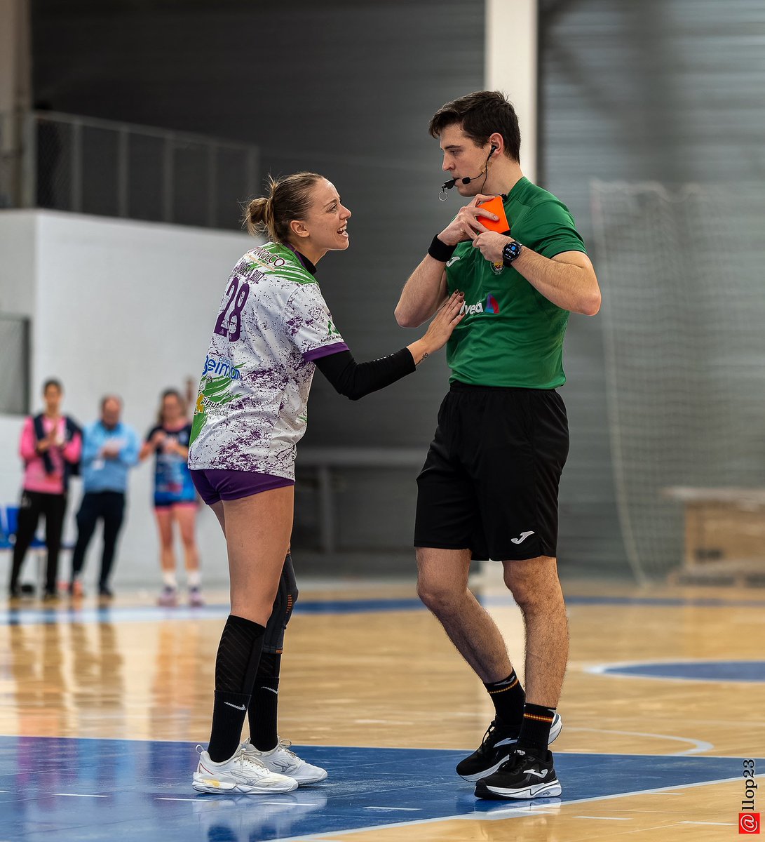 #DHOro #DHOF #DHOroFem #Balonmano #Asturias #Oviedo
.
<a href="/LobasOviedoBF/">Lobas Global Atac Oviedo</a> vs <a href="/BalonmanoAdesal/">RAHI-SEPISUR ADESAL CÓRDOBA</a>
.
2/5