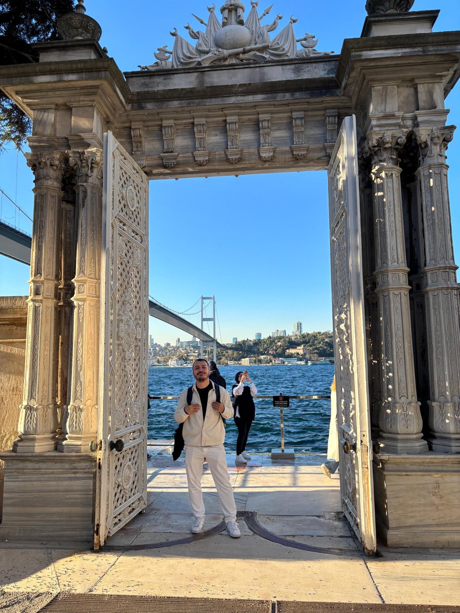 AliAkar_'s tweet photo. Anadolu'nun kapıları belki de bize hep açıktı. Yedi tepeli şehir , Fatih'in İstanbul'u fethettiği yaştayız.👳🏻‍♀️💂🏻‍♂️💂‍♀️💂🏻‍♂️💂🏻‍♂️💂‍♀️💂🏻‍♂️ https://t.co/IihGlQA61U