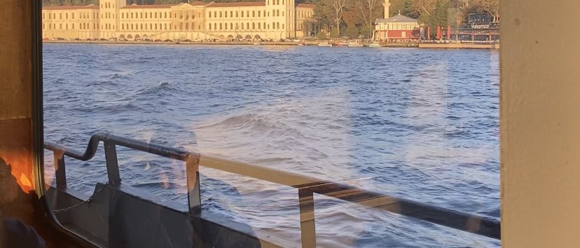 önce hisar sokakları, kızılserçe, küçüksu, ardından aşiyan, son olarak üsküdar. bugün büşra’ya uyduk 🌷