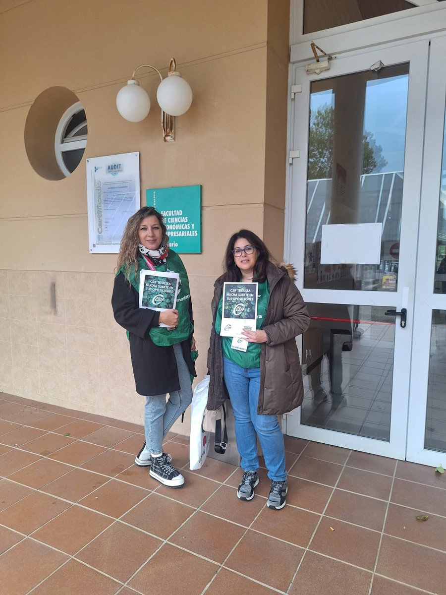 csifsanext's tweet image. Nuestras delegadas, apoyando a los opositores de las plazas de Técnico Auxiliar de Farmacia, que es una nueva categoría en el SES. Se ha presentado el 65,95% de los inscritos y el 45,8% del turno de discapacidad. Mucha suerte a tod@s!!
#TodoXTodosEsMás