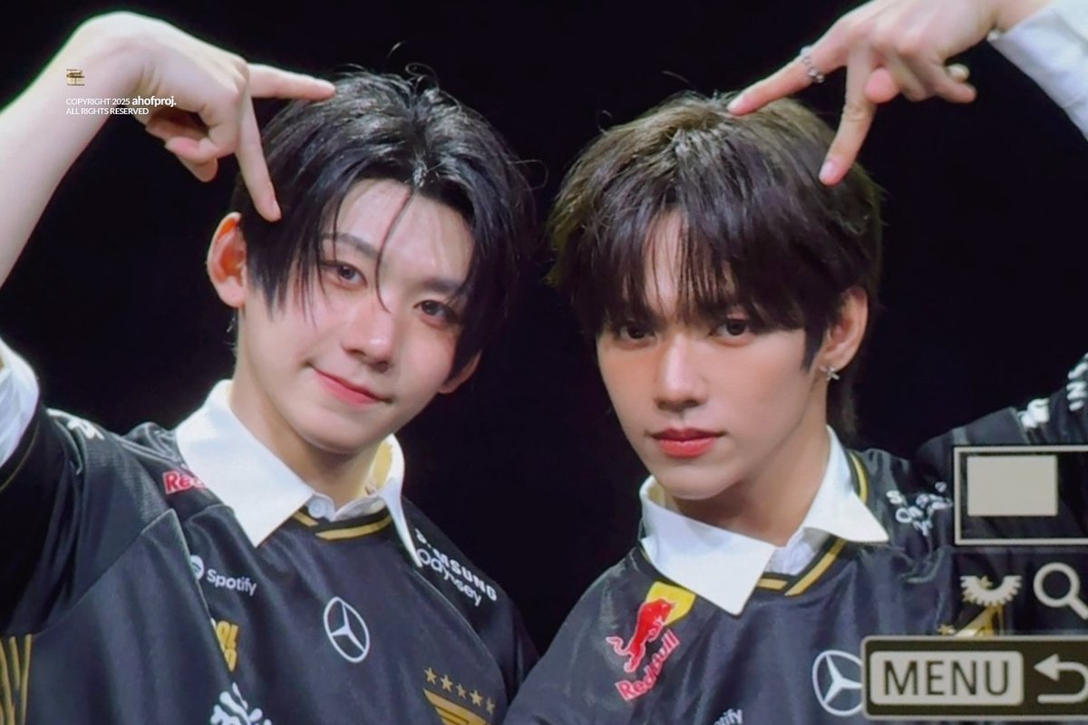 251116
#AHOF #아홉 #JL #JLGaspar #제이엘