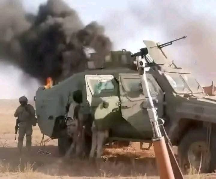 هناك محوران اذا تحرك واحد منهم  ستحسم المعركة سريعاً ويربك المليشيا ويجعلها تتراجع  من مهاجمة بابنوسة بشكل متتالي 

محور الشمالية ويستلم المثلث ومحلية العمارة 
ومحور الطينة يتجه نحو الجنينة 
الأول يقفل طريق إمداد ليبيا
والثاني معبر أدري 
المحورين ديل لو تم حسمهم كدا قفل واحتفل