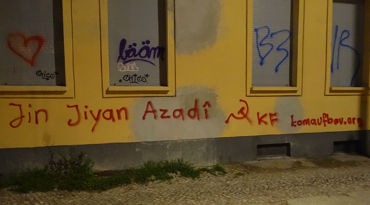 Dieser Staat schützt mich nicht – meine Schwestern schützen mich! – Am 25. November heraus zum Tag gegen Gewalt an Frauen!
komaufbau.org/dieser-staat-s…