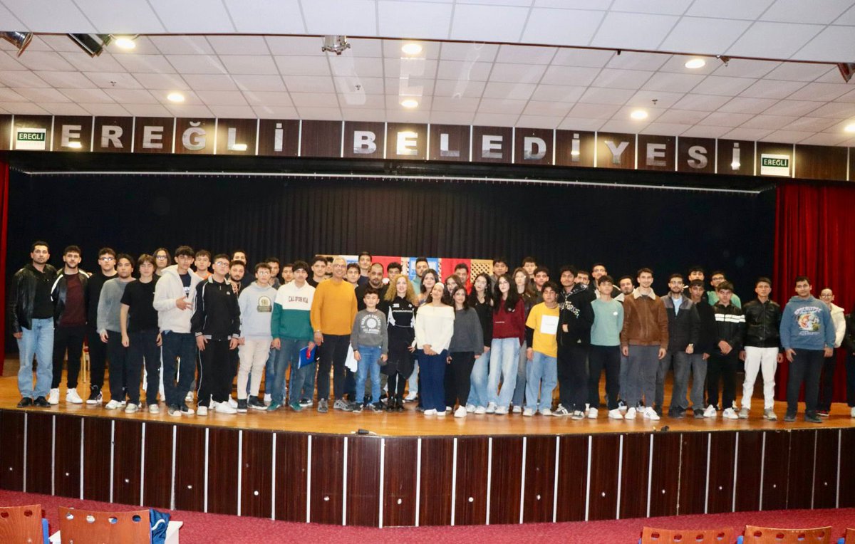 Ünlü Rap Sanatçısı Fuat Ergin'in katılımlarıyla düzenlediğimiz 7-14 yaş ve 15-22 yaş grubu Rap Atölyesi etkinliğimize katılarak yeteneklerini sergileyen tüm çocuklarımızı ve gençlerimizi kutluyorum. Değerli sanatçımız Fuat Ergin'e ve emeği geçen herkese teşekkür ediyorum.
