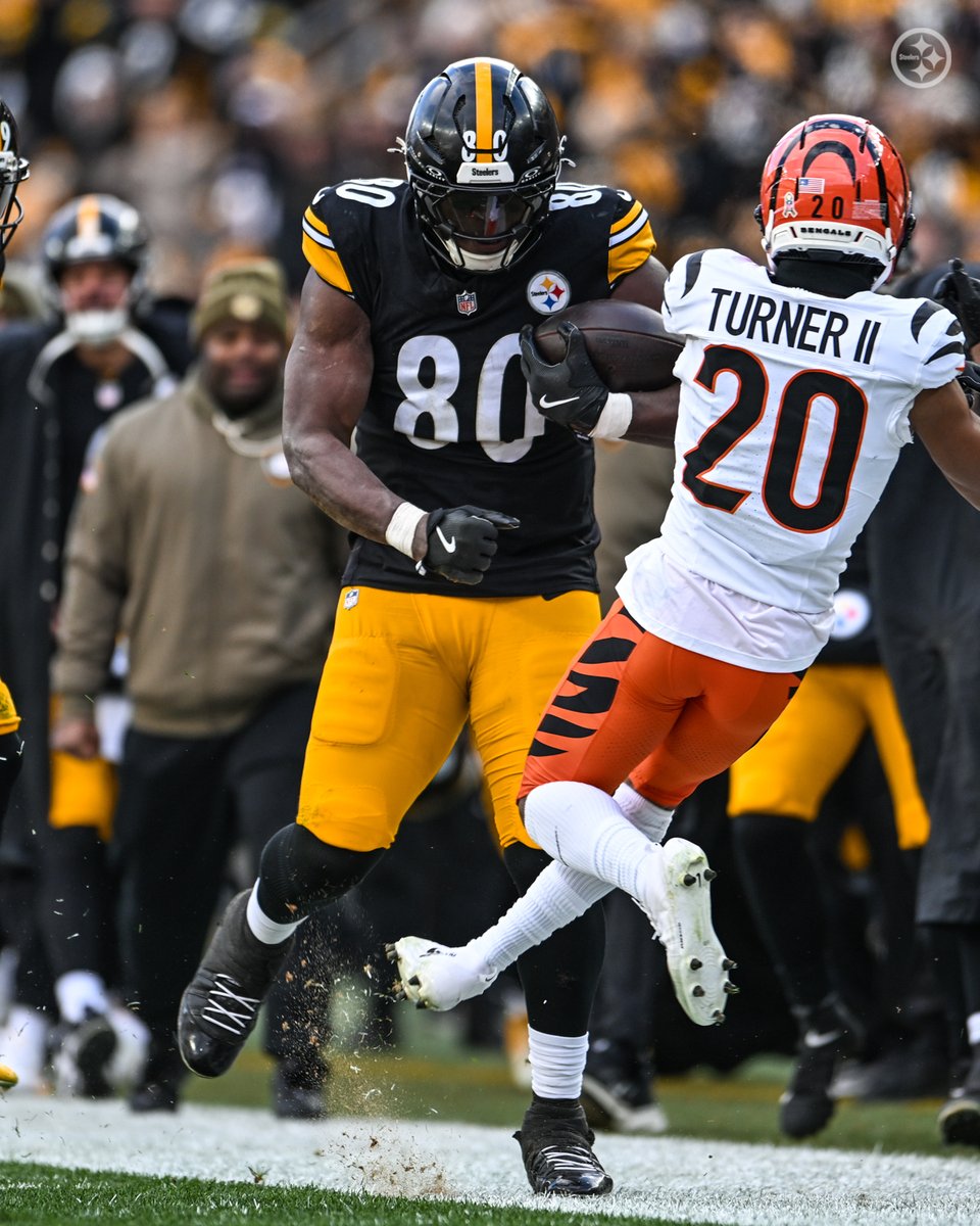 steelers's tweet image. see ya 👋 @_Dwfootball11