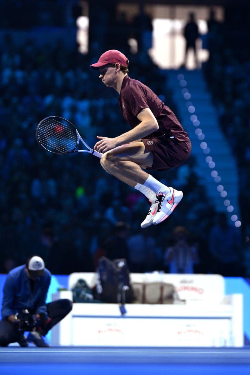 Semplicemente il migliore.
Jannik sinner vince le ATP finals.
Per il secondo anno consecutivo.
Sei il migliore al mondo.
Sei il nostro orgoglio.
Grazie Jannik.
#Sinner

#NittoATPFinals #SinnerAlcaraz