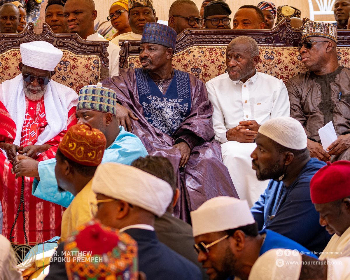 MatthewOPrempeh's tweet photo. Earlier today, I joined H.E. Nana Addo Dankwa Akufo-Addo, Dr. Mahamudu Bawumia, the National Chief Imam, and others at the 13th Adua in honour of the late H.E. Aliu Mahama.

His call for discipline, especially on our roads, in our communities, and in public office, remains one of the most urgent principles Ghana needs today.

May his legacy continue to guide us toward a united, disciplined and purposeful nation.

#AliuMahama #DisciplineForDevelopment #OneGhana #WithOurOwnHands