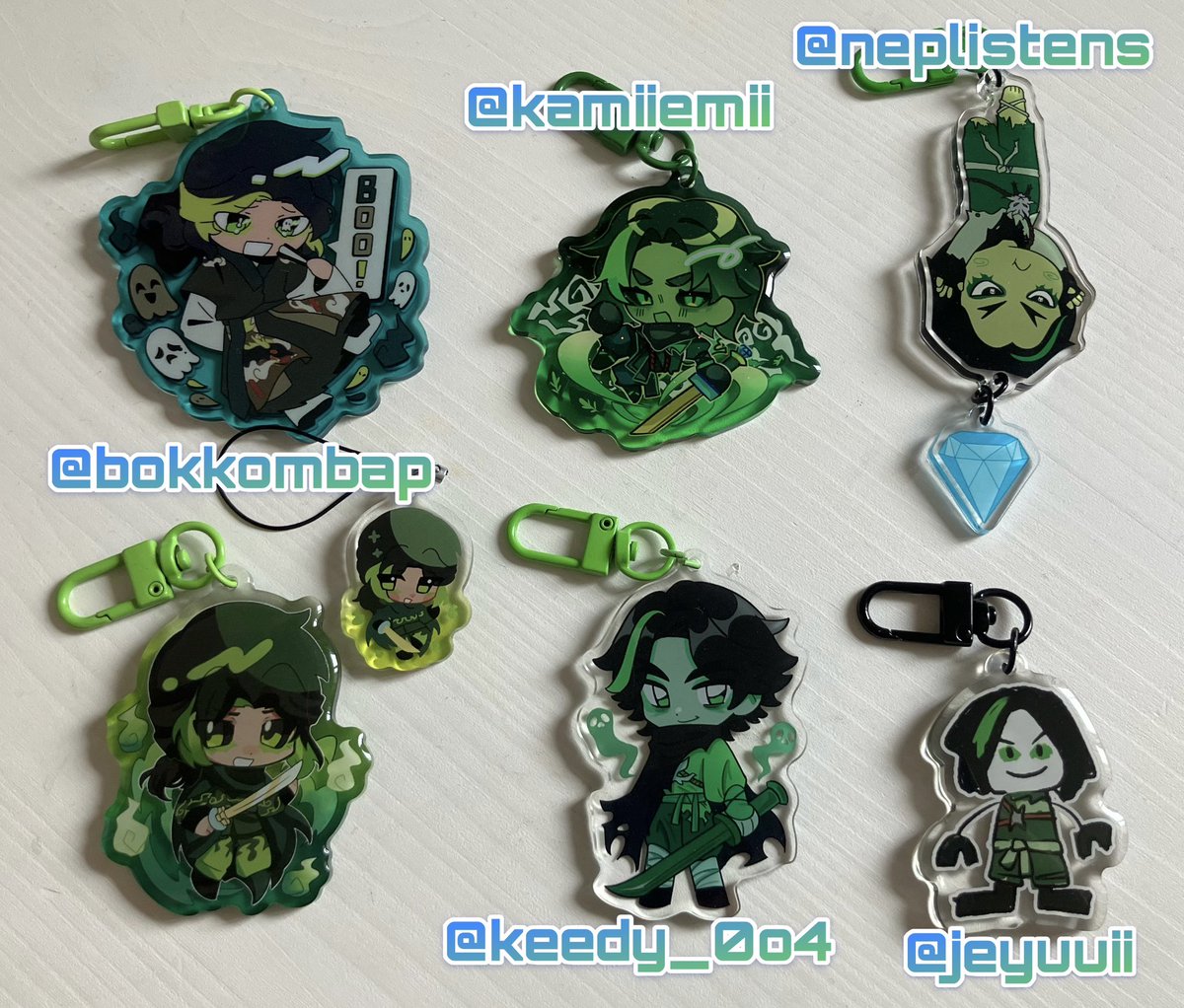 openlycomplex's tweet image. my updated morro keychain collection + sources in case ne1 else is collecting him!! 💚