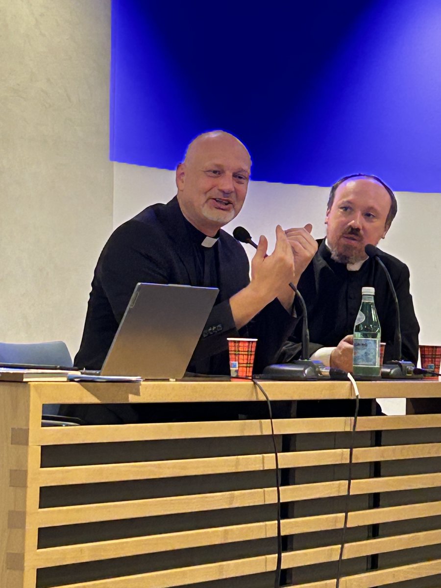 Retour sur la conférence du père Piotr Zelazko vendredi 14 à ND des Champs. Le père Zelazko a présenté avec enthousiasme sa mission pastorale auprès des Chrétiens hébréophones et le lien qu’il entretient avec les communautés juives.