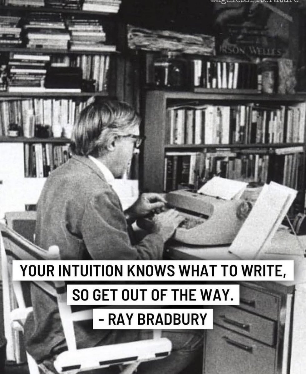 bethcarter007's tweet image. This is my writing style. I&apos;m a pantser (sometimes called a discovery writer.) Basically, I let the characters take over and write from the seat of my pants. Several author friends are pantsers, but some are strict plotters (outliners). My husband, an engineer, would definitely…