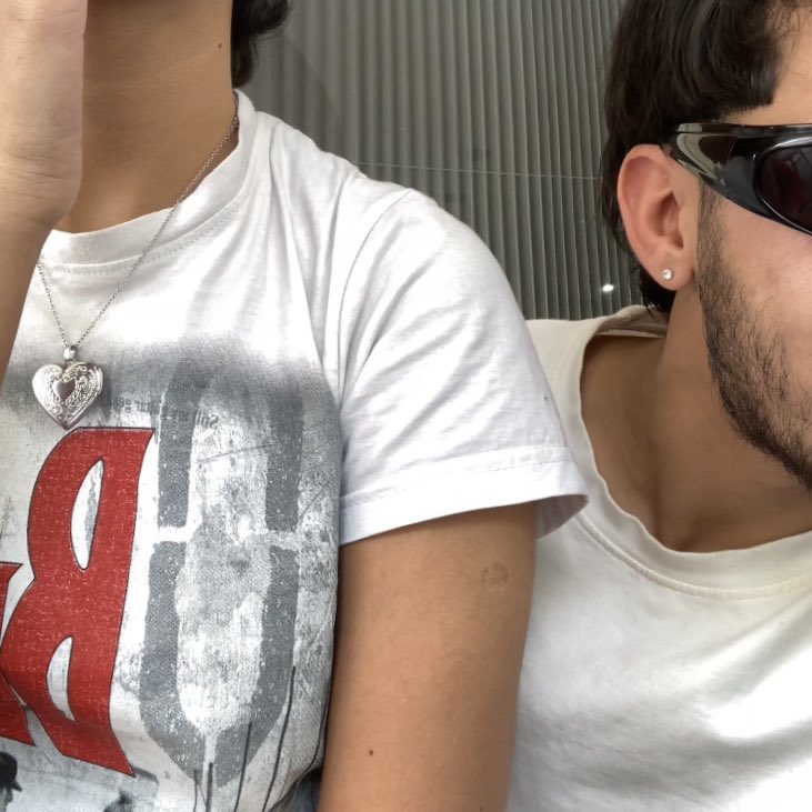 yaazdaah's tweet image. سفید بهم میاد