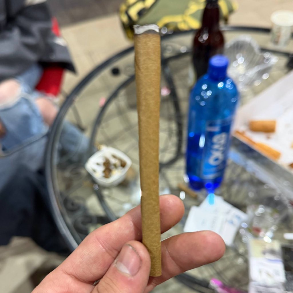 yaazdaah's tweet image. سفید بهم میاد